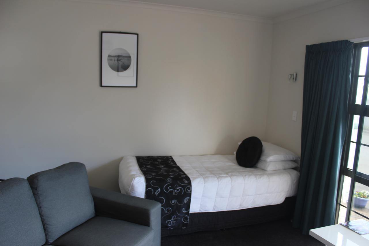 هاويرا Kiwi Court Motel المظهر الخارجي الصورة